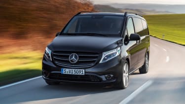 Mercedes Vito - front tracking